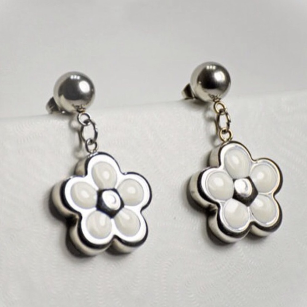 Stainless Steel Flower posts Earrings